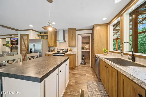 $340,000 | 3329 Stinking Creek Road, Pioneer, TN 37847