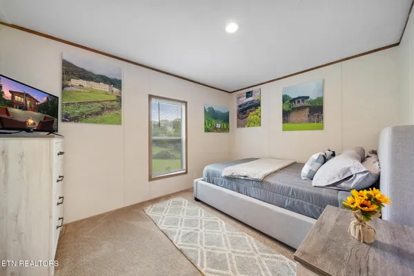 $340,000 | 3329 Stinking Creek Road, Pioneer, TN 37847