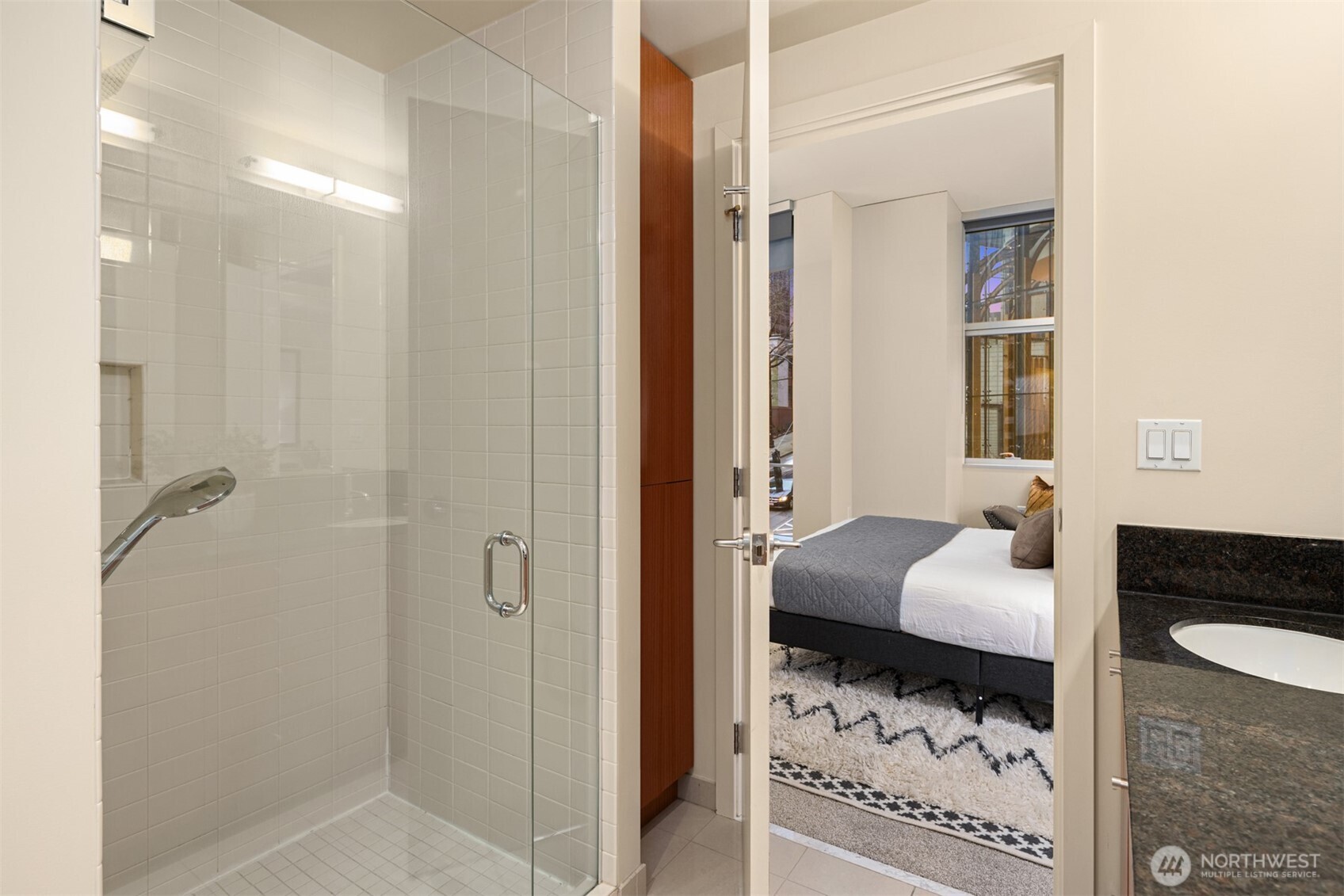 909 5th Avenue, Unit 204 Seattle, WA 98164 - Photo 15 of 29