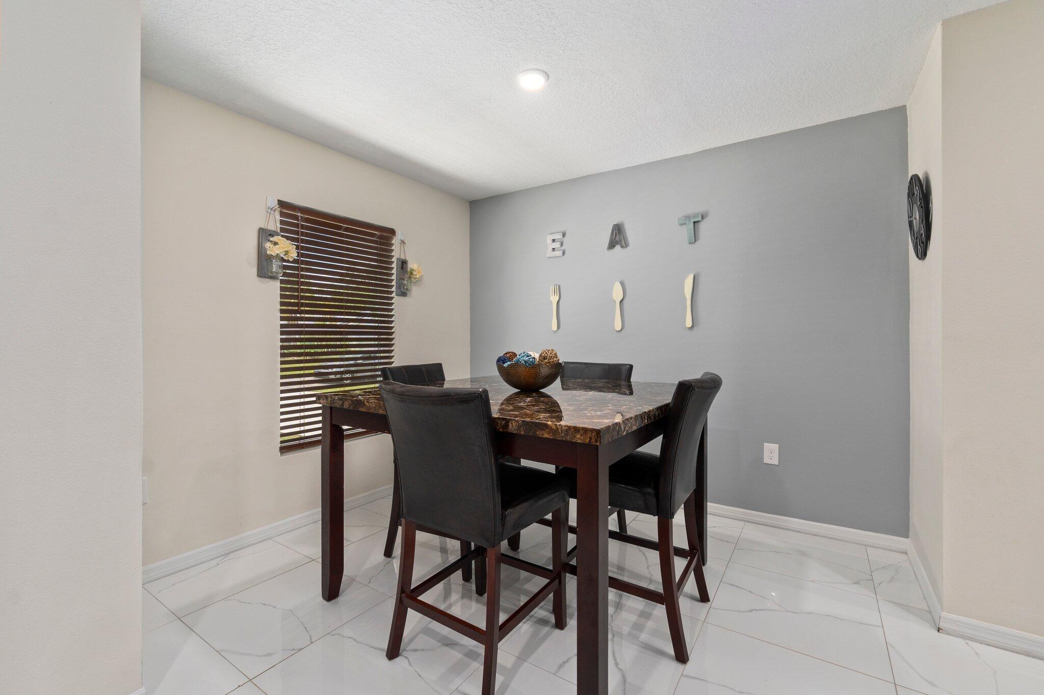 2001 Southwest Libra Lane Port St. Lucie, FL 34984 - Photo 5 of 29 6-web-or-mls-DSC04754