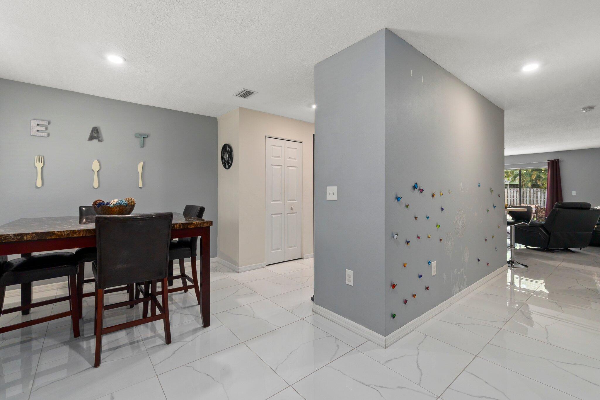 2001 Southwest Libra Lane Port St. Lucie, FL 34984 - Photo 6 of 29 7-web-or-mls-DSC04769