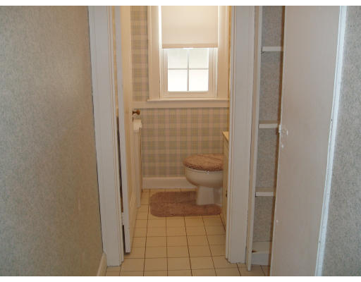 26 Hallron Road Newton, MA 02462 - Photo 8 of 9 Gallery Image 8