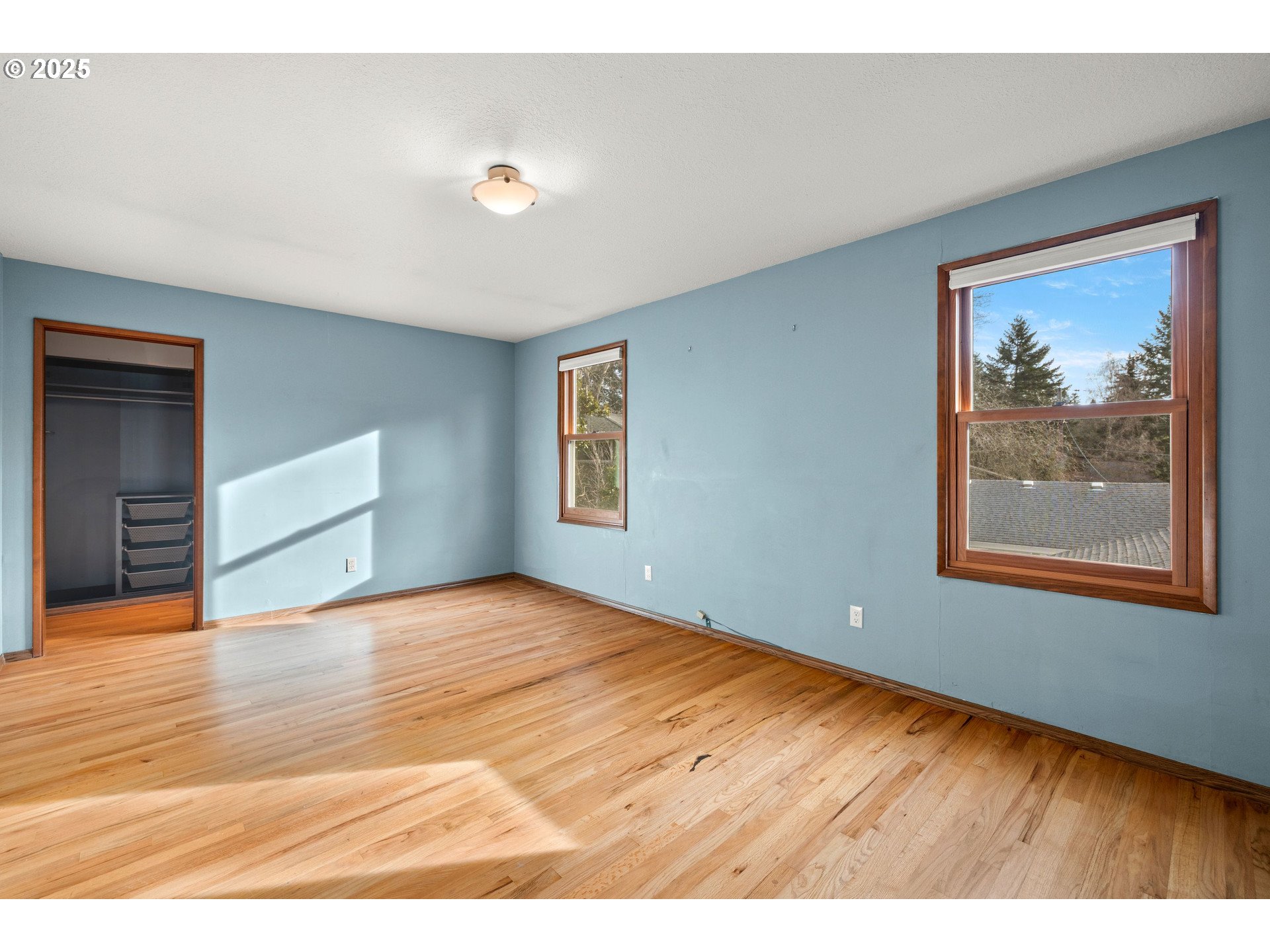 5418 Southwest 34th Place Portland, OR 97239 - Photo 16 of 48