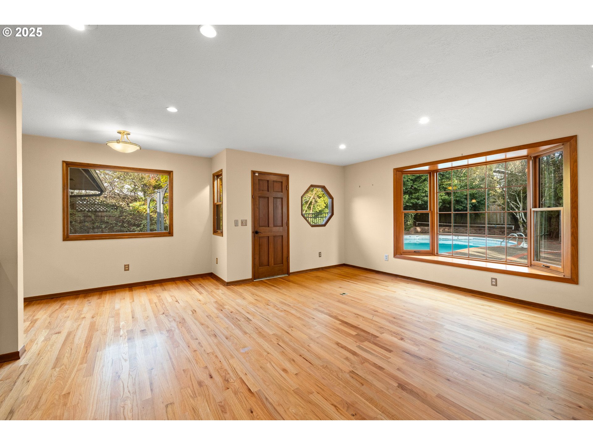 5418 Southwest 34th Place Portland, OR 97239 - Photo 23 of 48