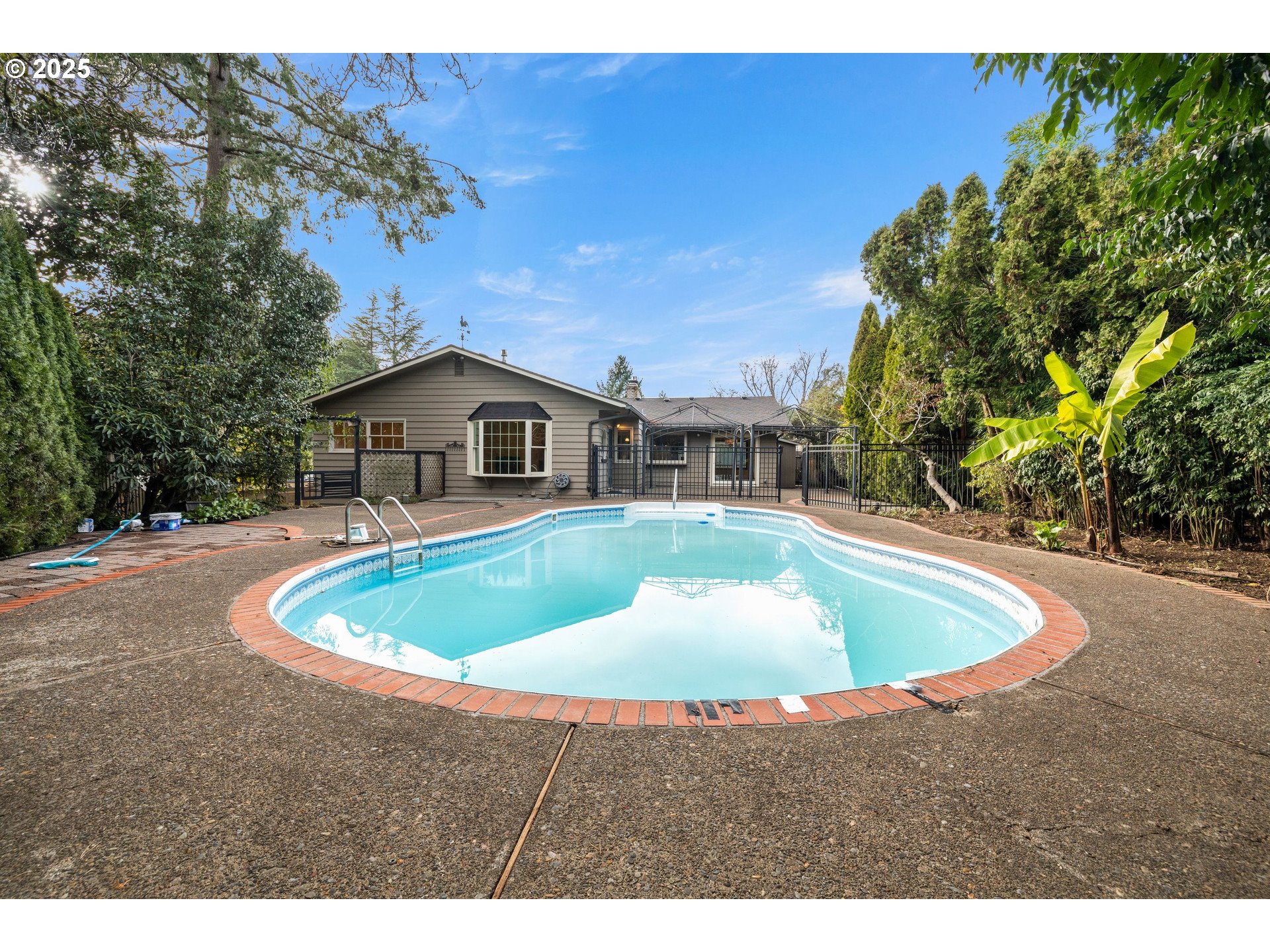 5418 Southwest 34th Place Portland, OR 97239 - Photo 27 of 48