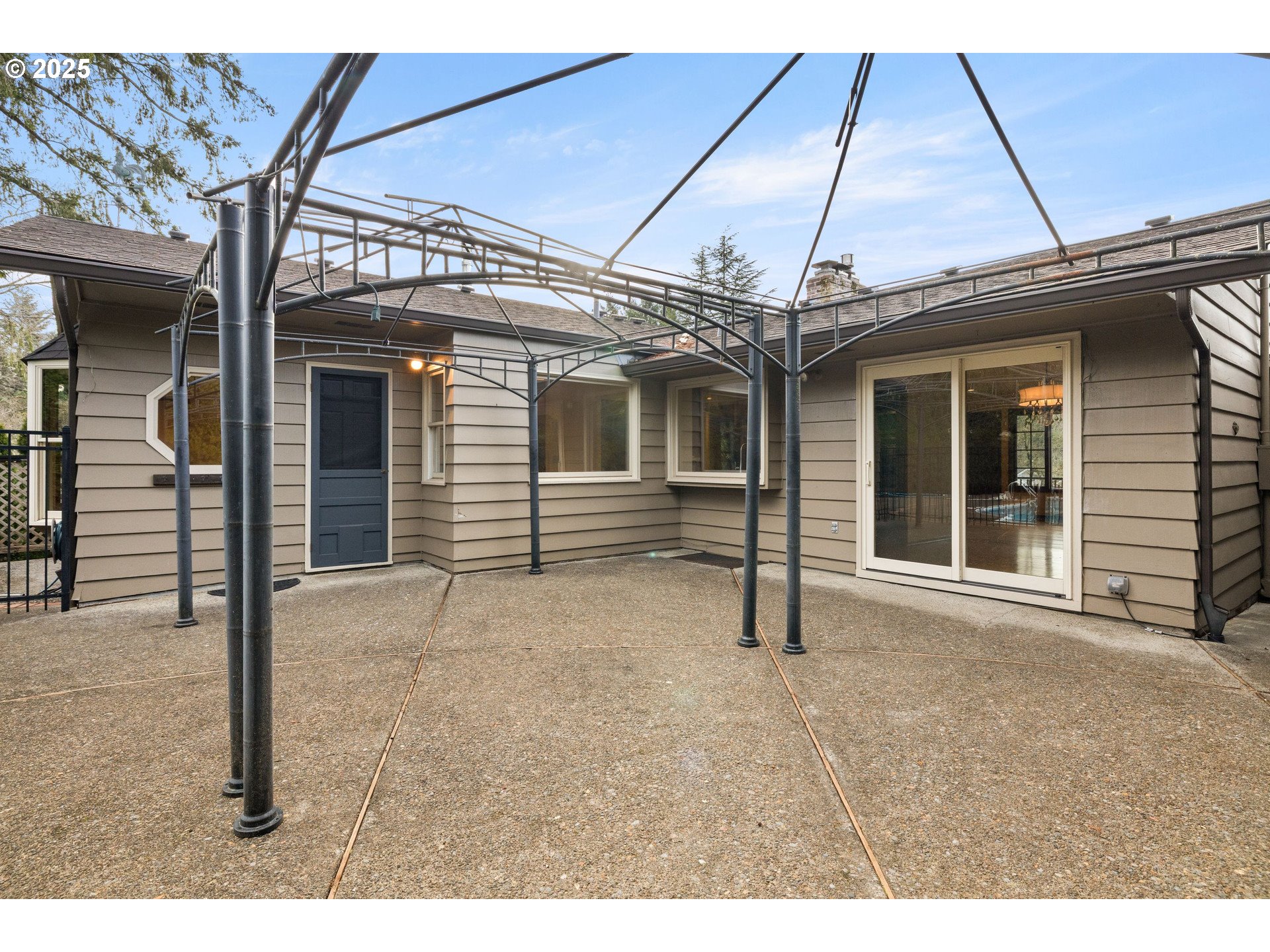 5418 Southwest 34th Place Portland, OR 97239 - Photo 29 of 48