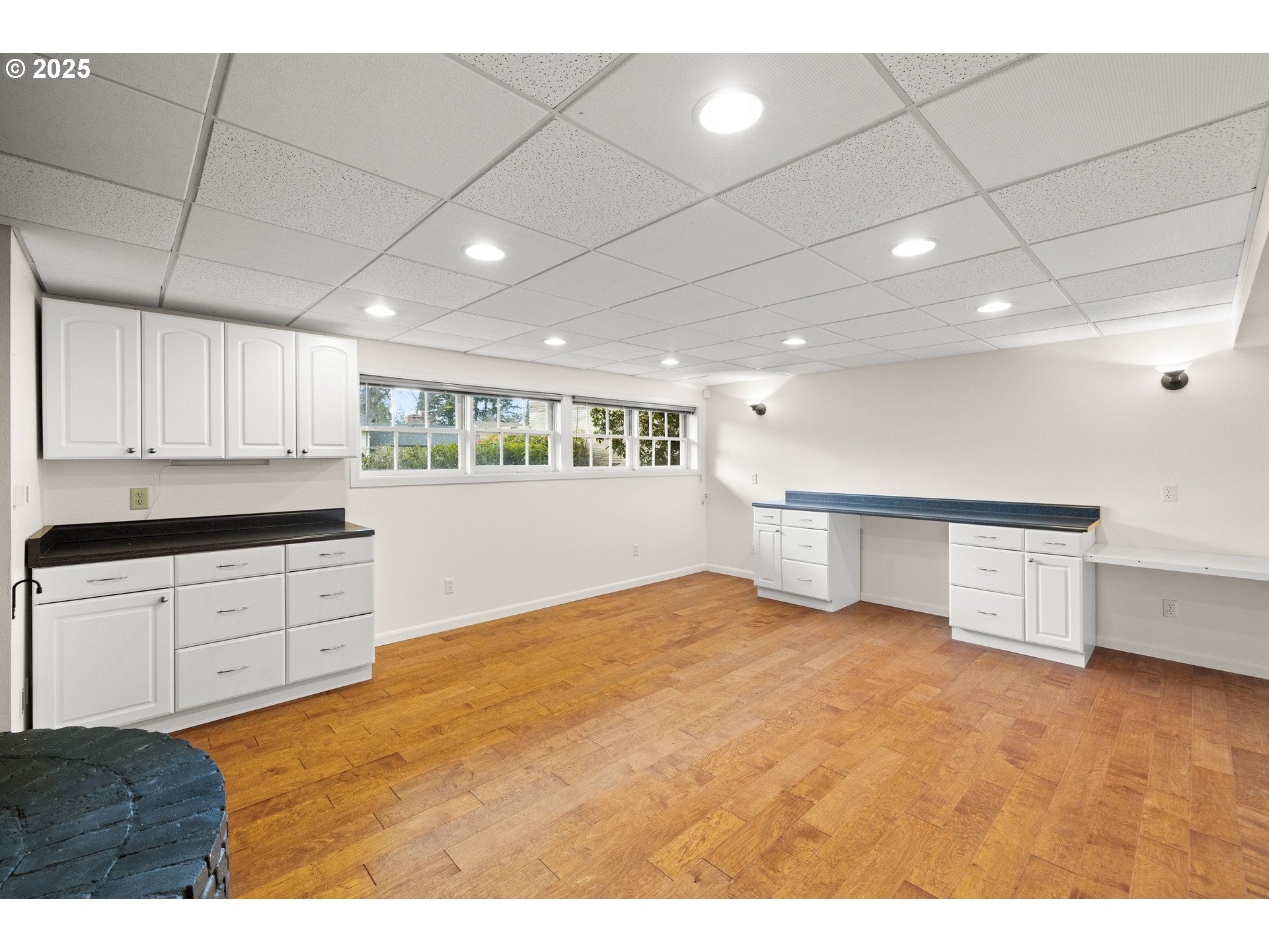 5418 Southwest 34th Place Portland, OR 97239 - Photo 31 of 48