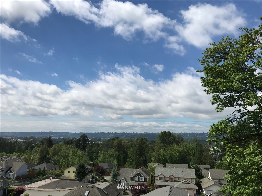 3401 Benson Drive South Renton, WA 98055 - Photo 3 of 16 Gallery Image 3