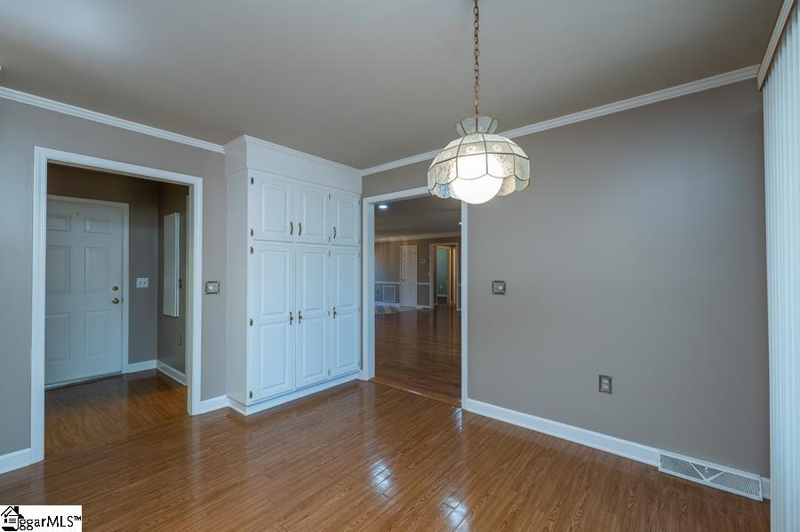 109 River Oaks Road Greer, SC 29650 - Photo 9 of 38