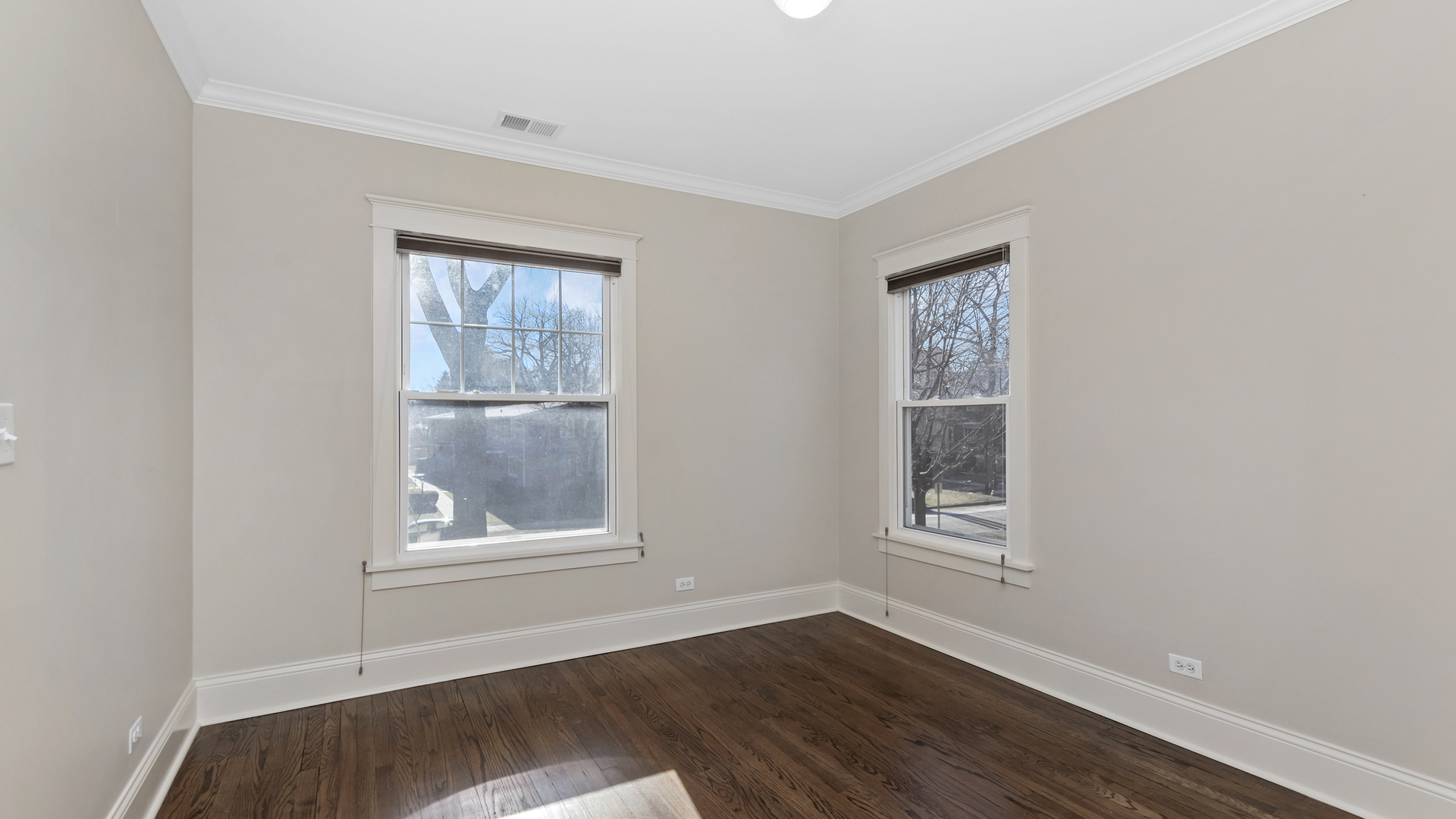 1907 Colfax Street Evanston, IL 60201 - Photo 14 of 30