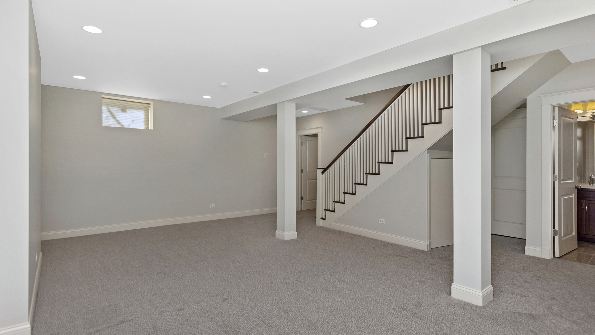 1907 Colfax Street Evanston, IL 60201 - Photo 22 of 30