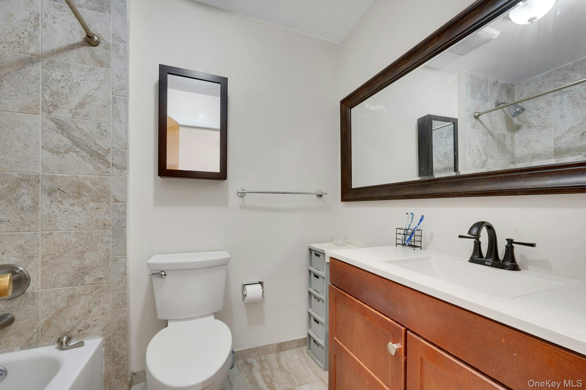 309 Pelham Road New Rochelle, NY 10805 - Photo 31 of 48 Gallery Image 31