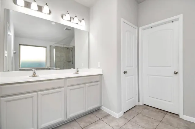 $2,500 | 2131 Levant Lane, Baytown, TX 77523