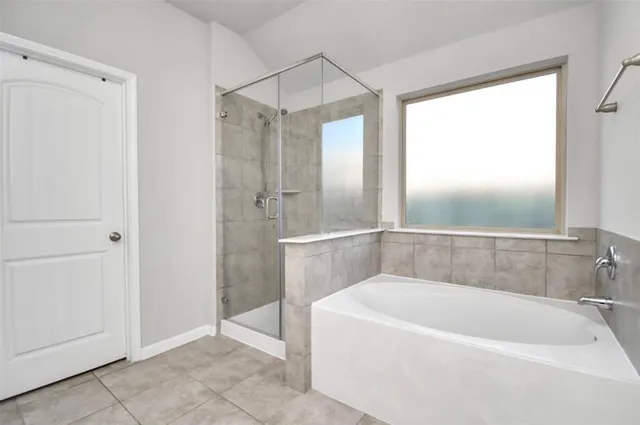 $2,500 | 2131 Levant Lane, Baytown, TX 77523