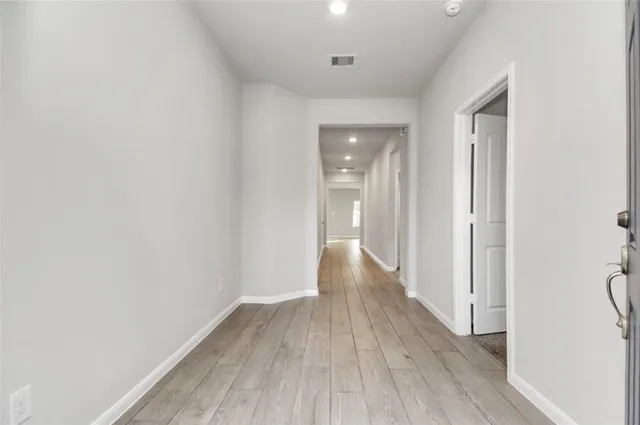 $2,500 | 2131 Levant Lane, Baytown, TX 77523