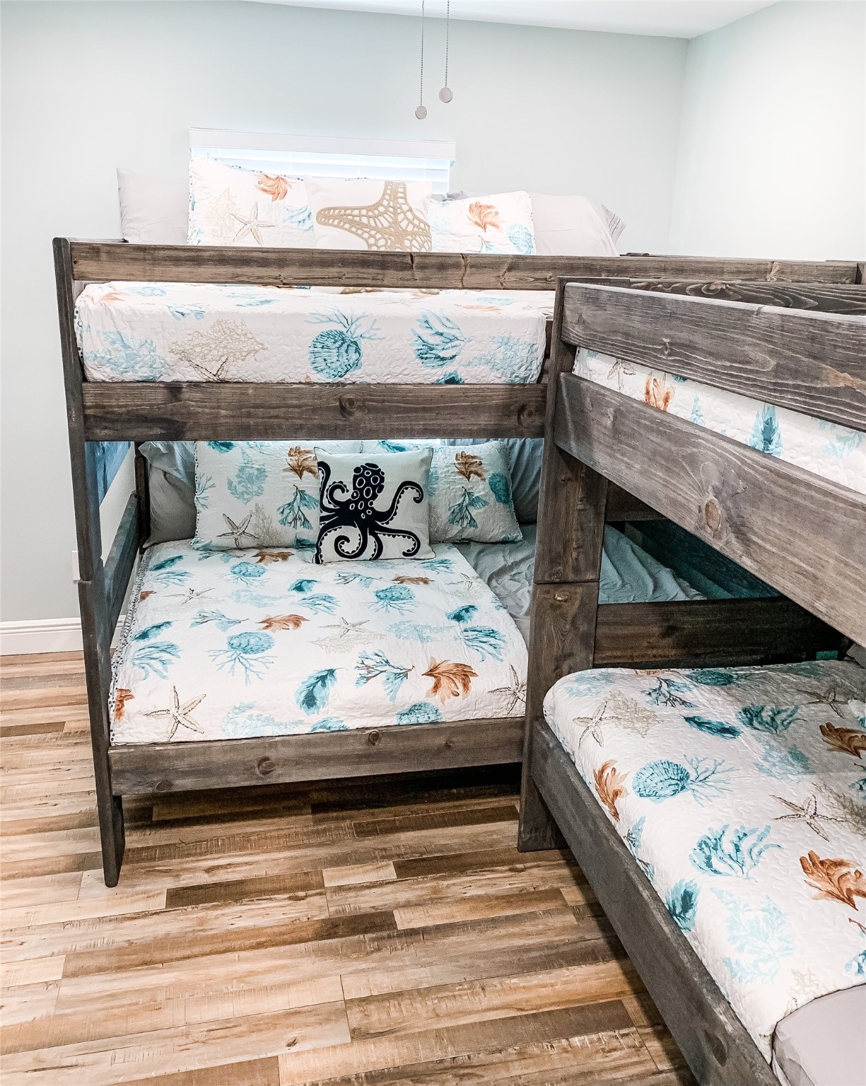 246 Seagull Road Sargent, TX 77414 - Photo 22 of 25 a view of bedroom with furniture and lamp