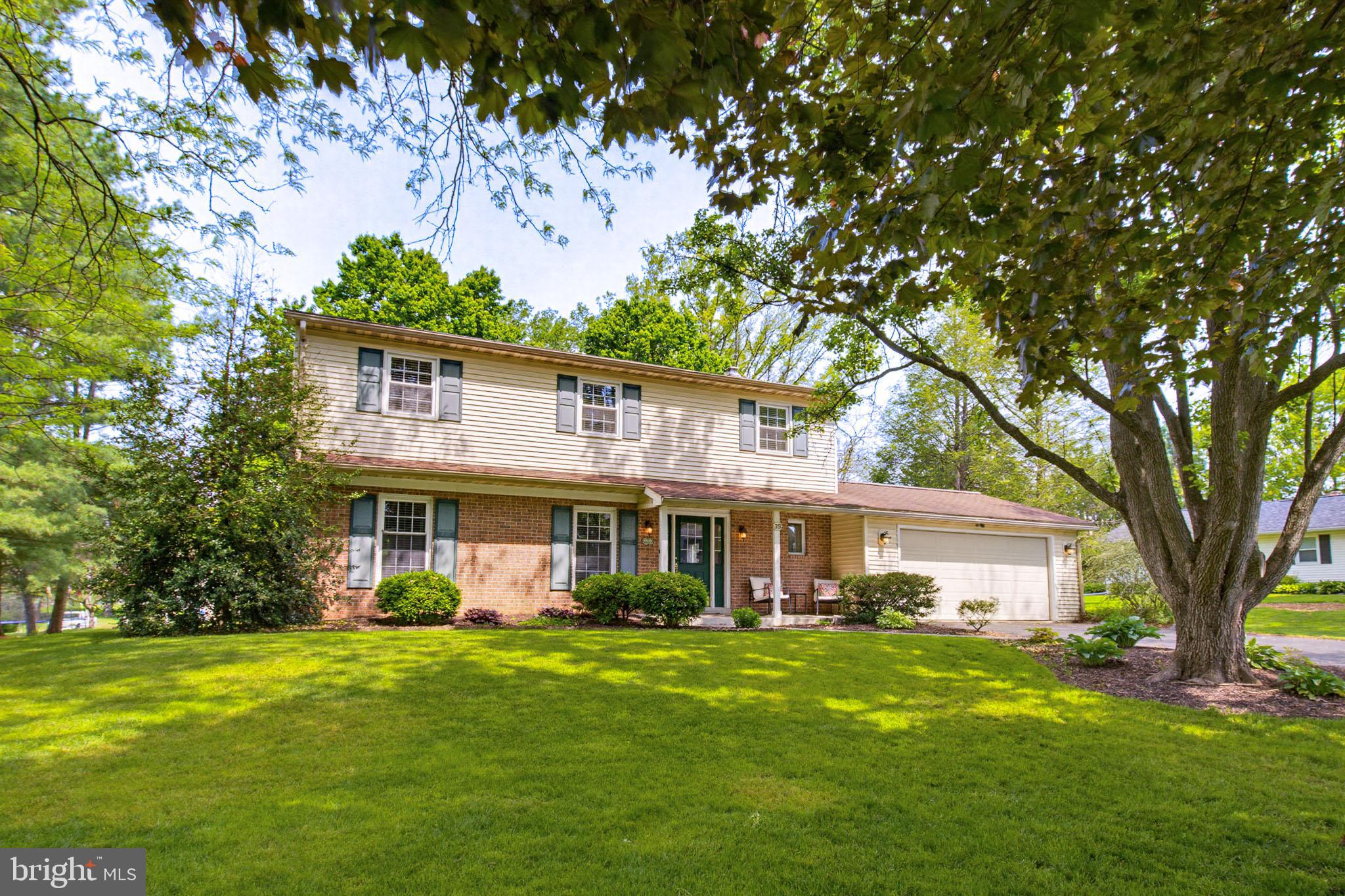 35 Pinewood Avenue Lititz, PA 17543 - Photo 1 of 27 Gallery Image 1