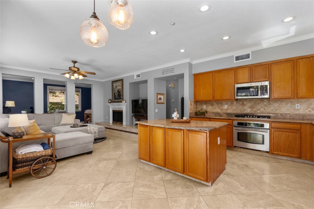 35 Edmonton Way Rancho Santa Margarita, CA 92688 - Photo 16 of 51