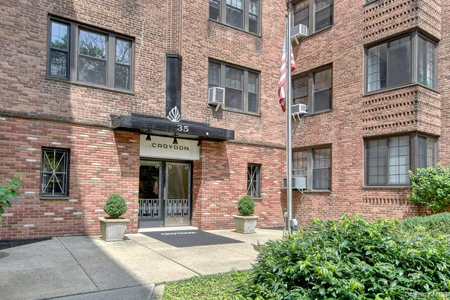 $310,000 | 35 Parkview Avenue, Unit 3F, Bronxville, NY 10708
