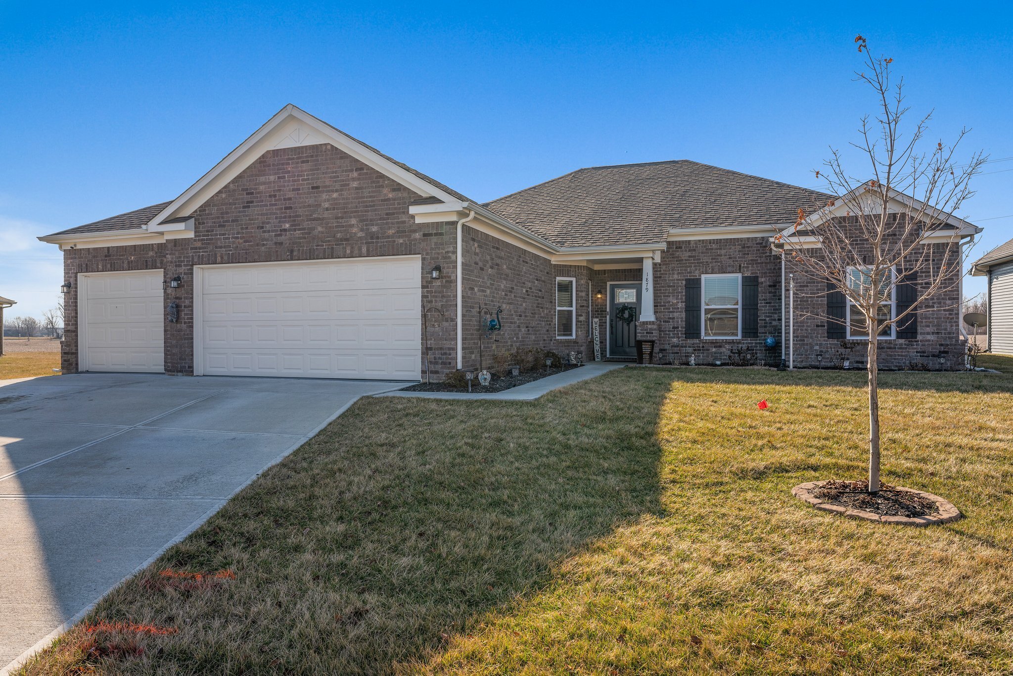 1879 Shellbark Court Columbus, IN 47201 - Photo 1 of 33 Gallery Image 1