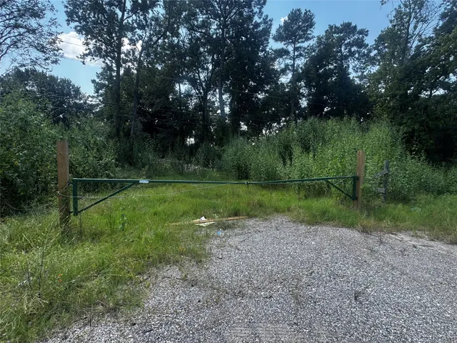 $2,500 | 24562 Fm 1485 Road, New Caney, TX 77357