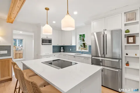 $1,475,000 | 7 Raymond Heights, Darien, CT 06820