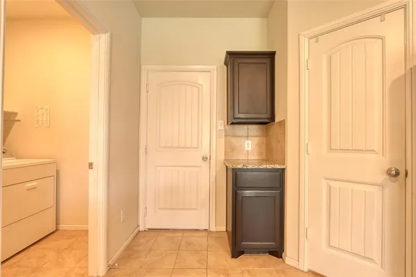 $2,300 | 744 Walls Boulevard, Crowley, TX 76036