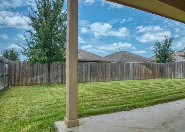 $2,300 | 744 Walls Boulevard, Crowley, TX 76036