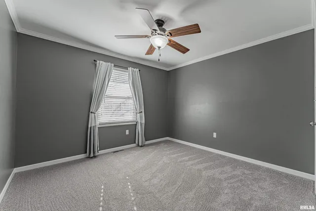 $215,000 | 811 West Monroe Street, Athens, IL 62613