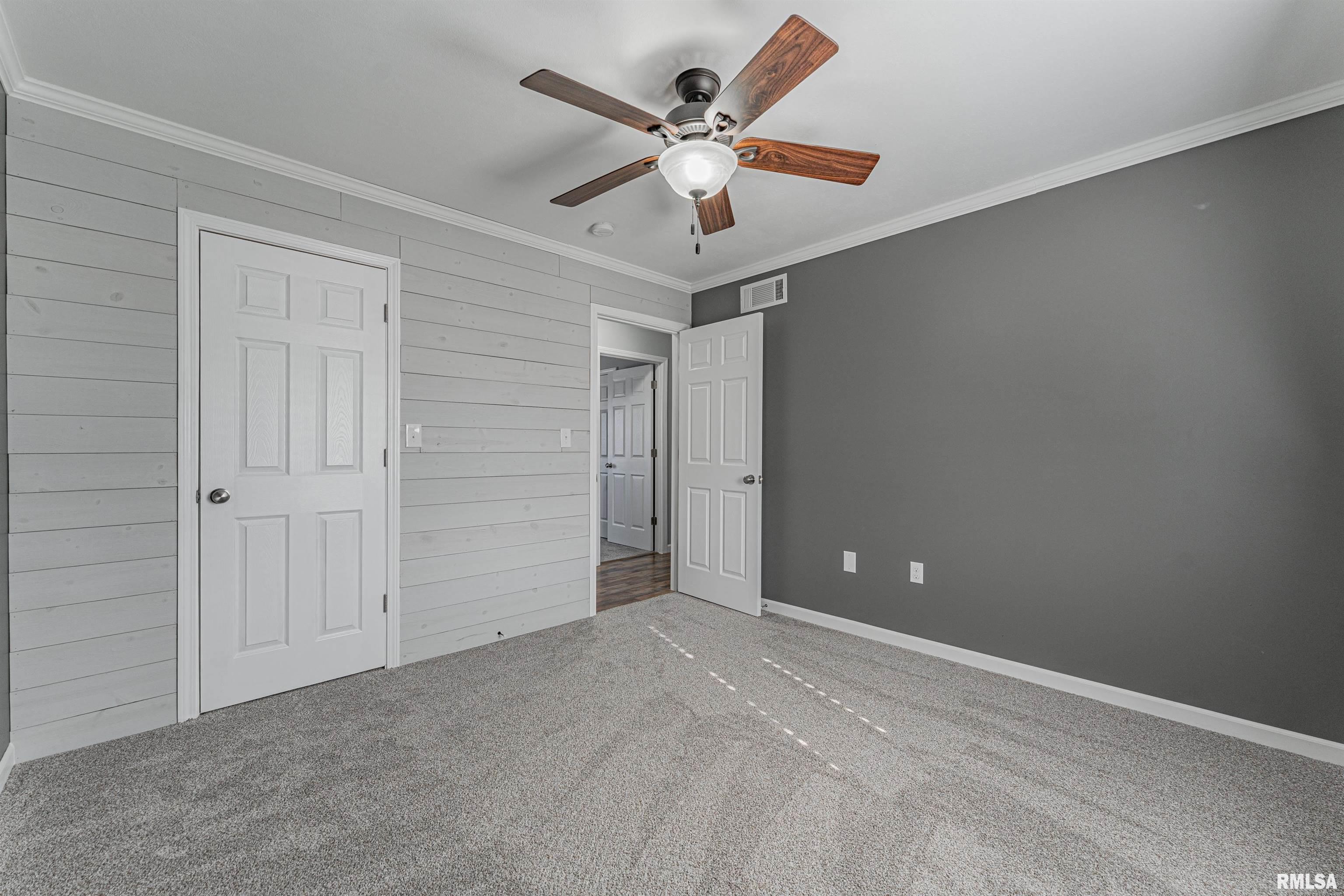 811 West Monroe Street Athens, IL 62613 - Photo 16 of 21