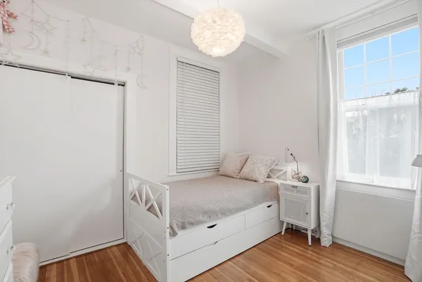 $698,000 | 30 Diab Lane, Unit 8, Cohasset, MA 02025