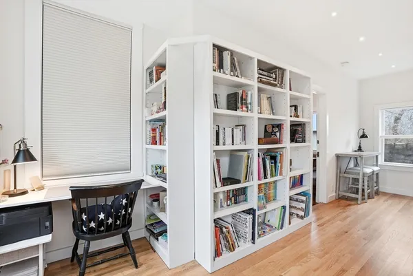 $698,000 | 30 Diab Lane, Unit 8, Cohasset, MA 02025