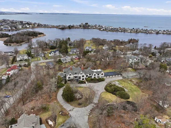 $698,000 | 30 Diab Lane, Unit 8, Cohasset, MA 02025