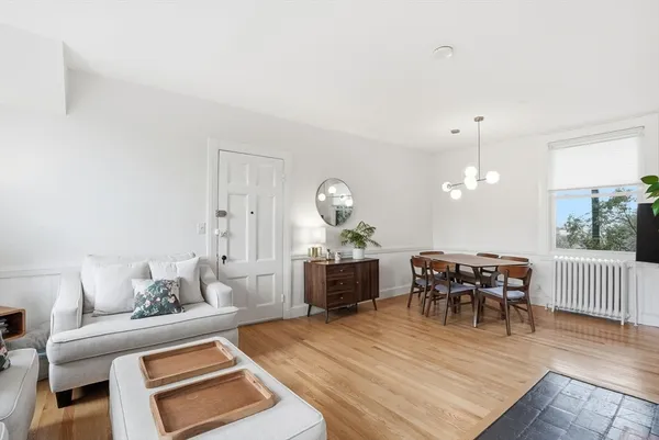 $698,000 | 30 Diab Lane, Unit 8, Cohasset, MA 02025
