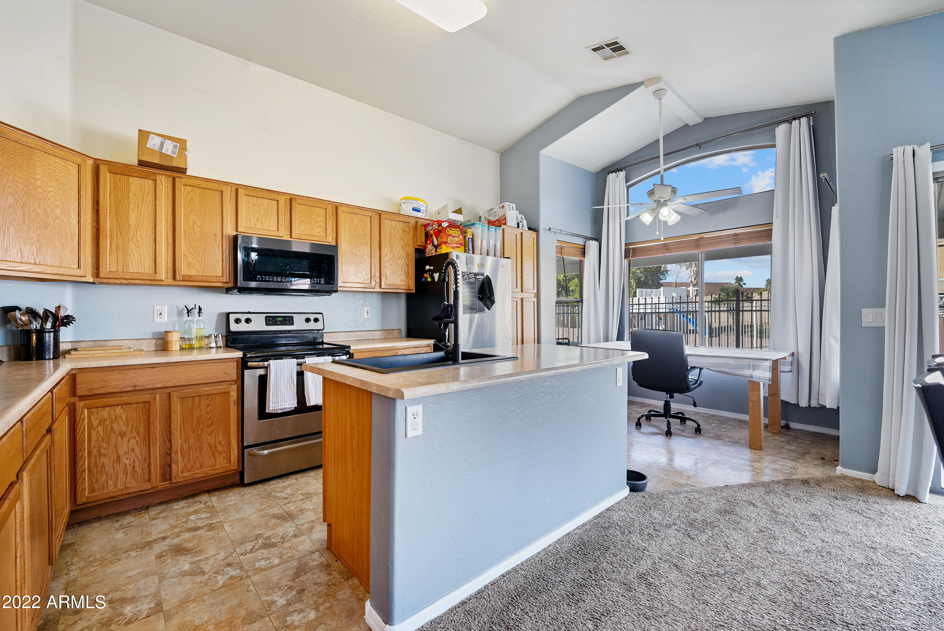 14878 West Redfield Road Surprise, AZ 85379 - Photo 12 of 25 Kitchen
