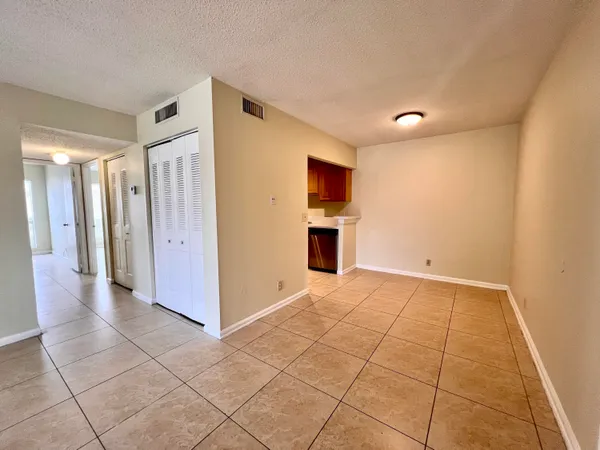 $1,850 | 1500 North Congress Avenue, Unit B64, West Palm Beach, FL 33401