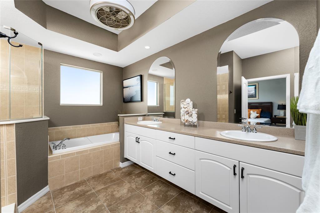 8013 Bay Point Drive Englewood, FL 34224 - Photo 33 of 82