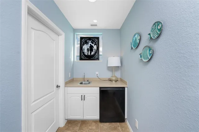 $4,500 | 8013 Bay Point Drive, Englewood, FL 34224