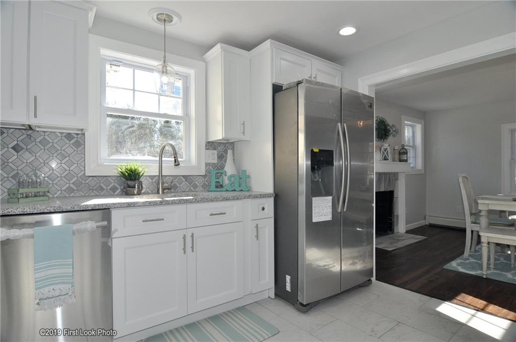 208 Sawmill Road Glocester, RI 02814 - Photo 4 of 34