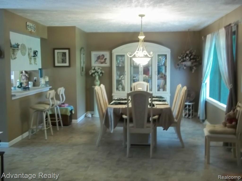 5115 Springborn Road East China, MI 48054 - Photo 6 of 43 100_2948.jpg