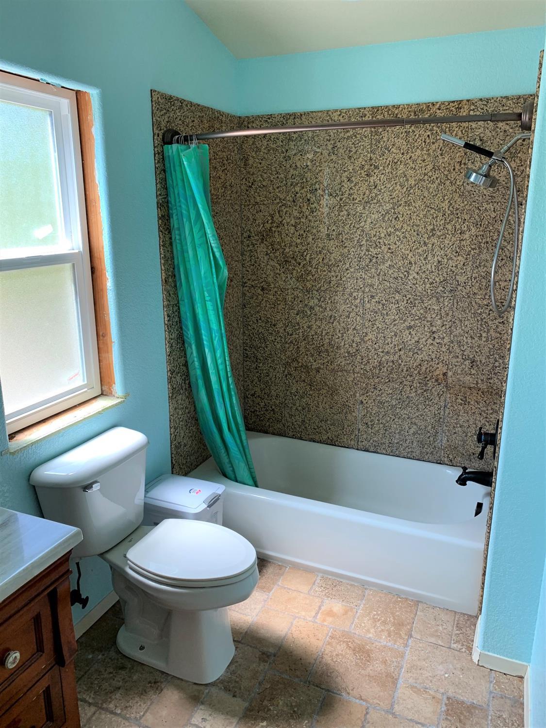 1176 Hugo Road Merlin, OR 97532 - Photo 21 of 34 Additional Photo