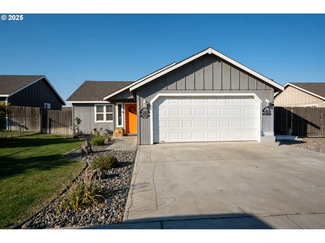$254,900 | 289 Dark Canyon Avenue, Umatilla, OR 97882