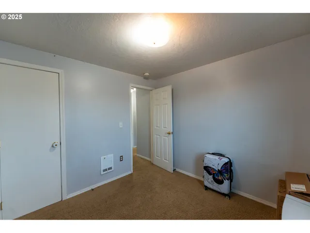 $254,900 | 289 Dark Canyon Avenue, Umatilla, OR 97882