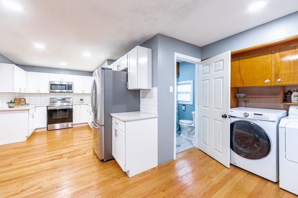 1 Riverdale Road Billerica, MA 01821 - Photo 6 of 32