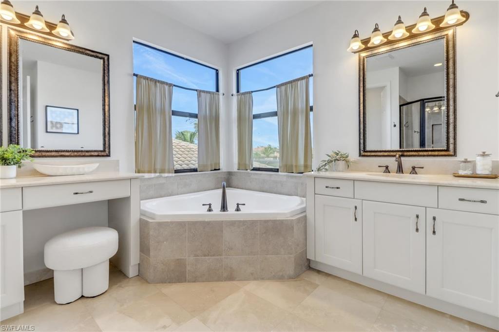 13577 Mandarin Circle Naples, FL 34109 - Photo 29 of 46