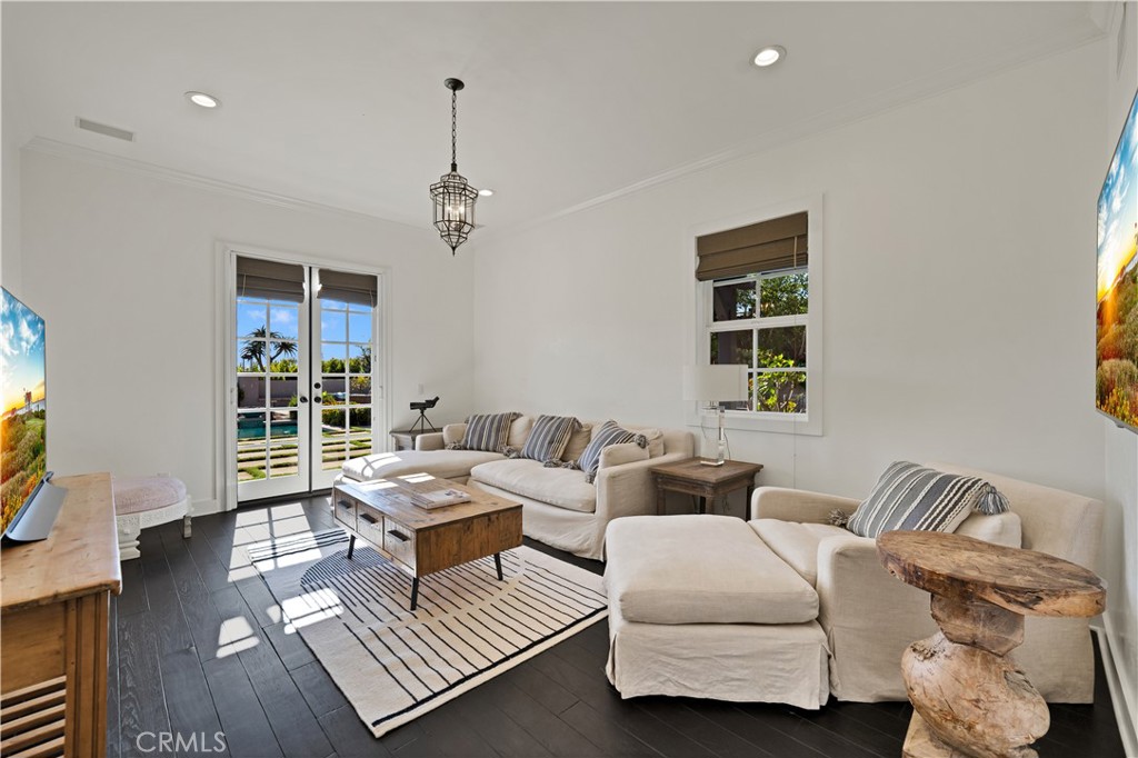 28850 Hampton Place Malibu, CA 90265 - Photo 15 of 53 a living room with furniture and a window