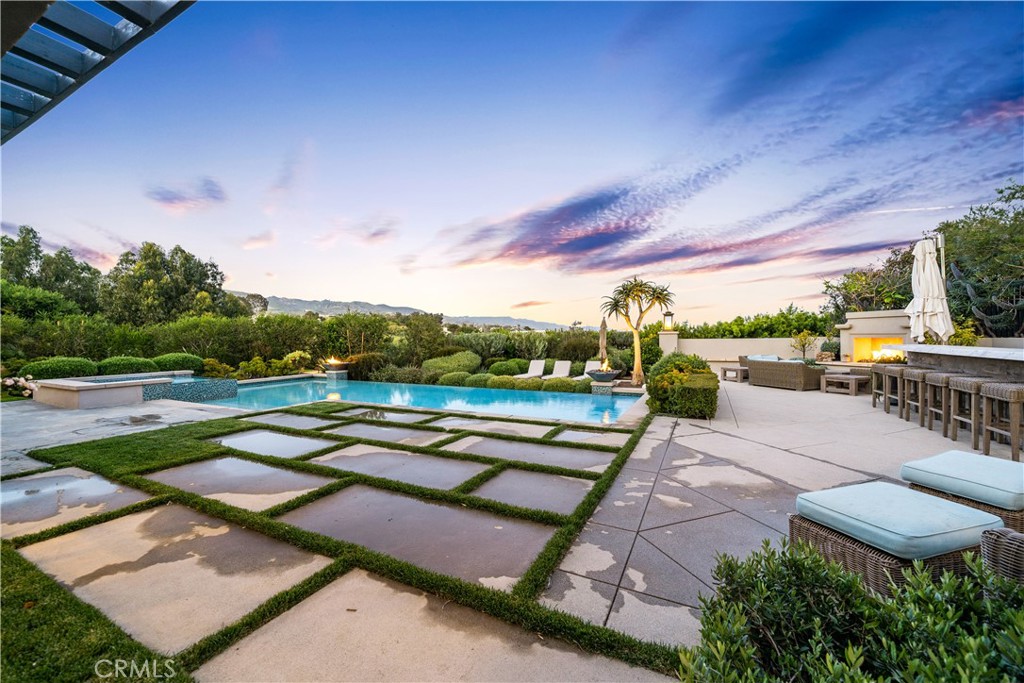 28850 Hampton Place Malibu, CA 90265 - Photo 47 of 53 a view of a backyard