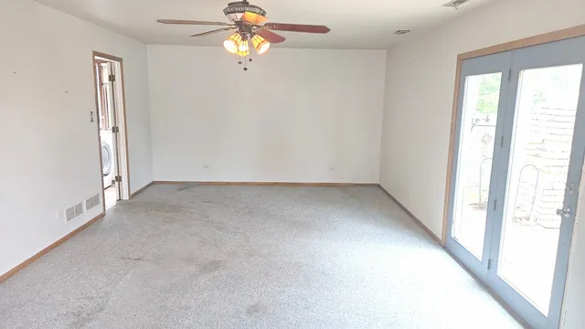 $339,900 | 8543 Carriage Lane, Tinley Park, IL 60487