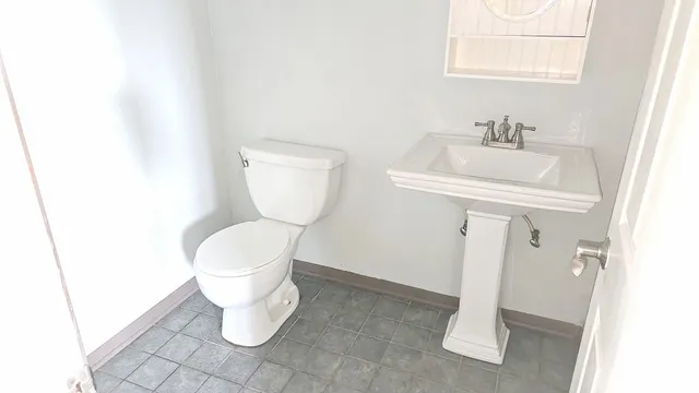 $339,900 | 8543 Carriage Lane, Tinley Park, IL 60487