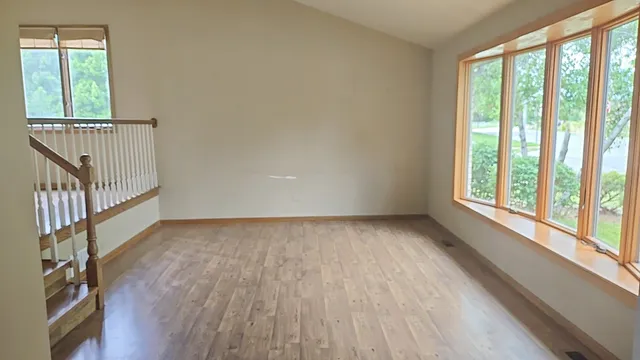 $339,900 | 8543 Carriage Lane, Tinley Park, IL 60487